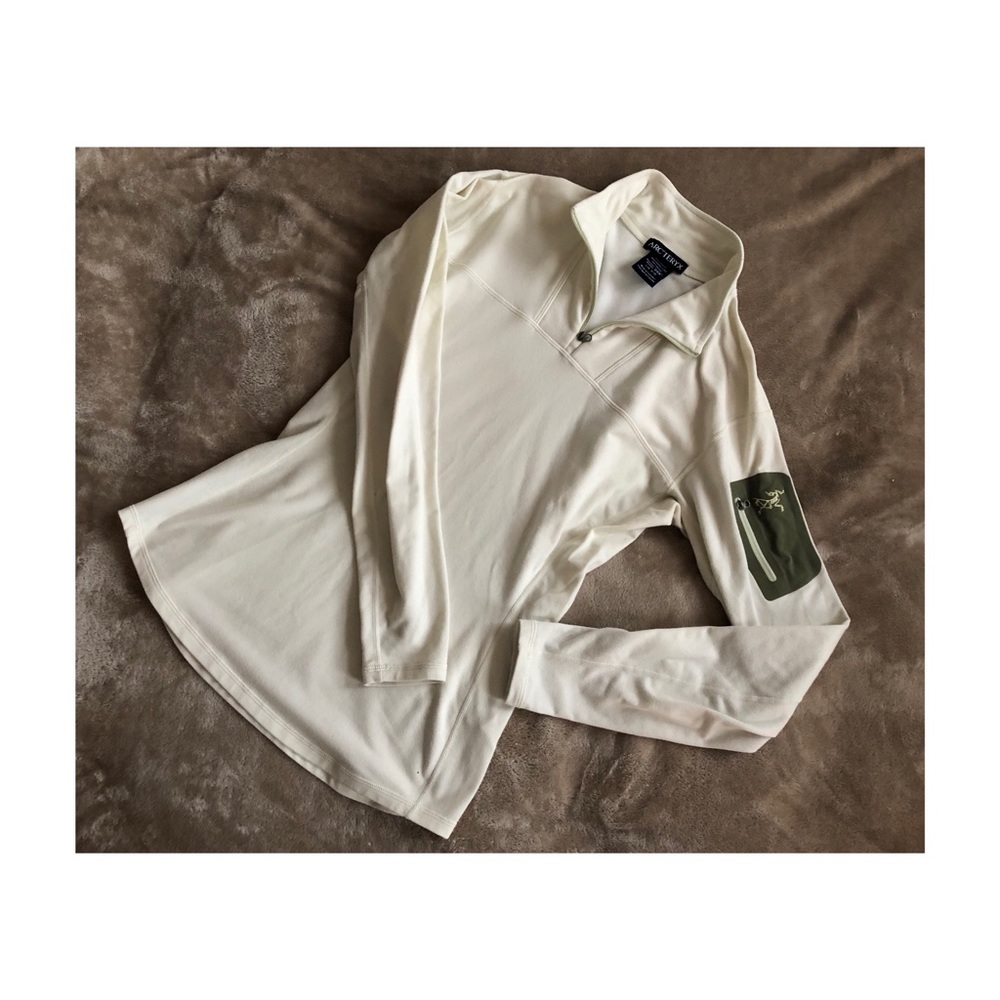 Arc’teryx base layer pullover